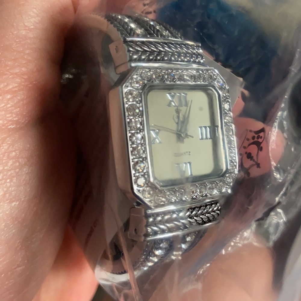 Tribune Watch